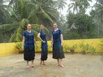 Vera, Nadine und ich im Regen) 